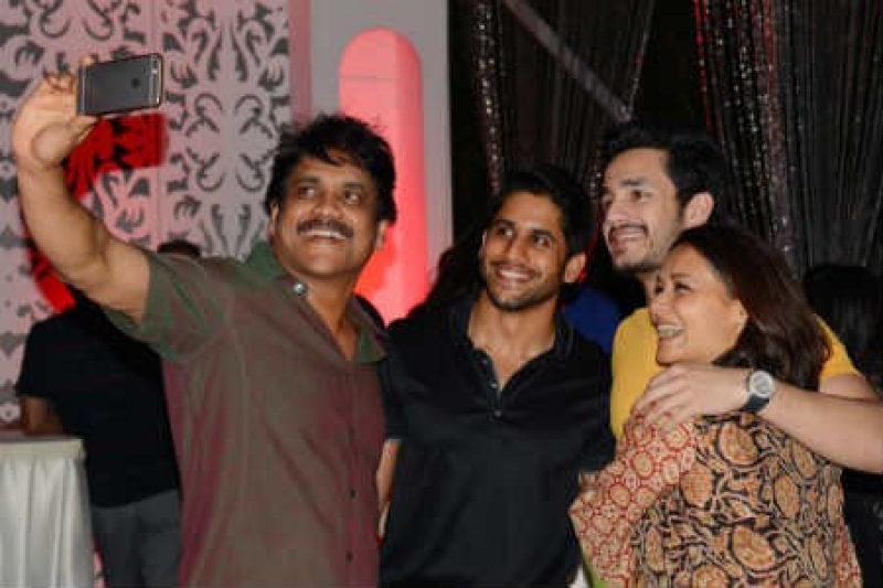 nagarjuna_family_selfie_niharon line